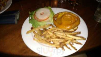 Muleshoe Tavern food