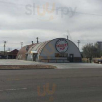 Round Top Burgers Pizza outside