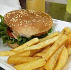 Alitas Y Hamburguesas El Chavo food