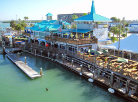 Gators Cafe And Saloon outside