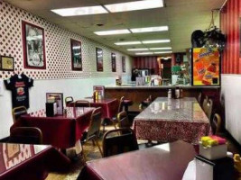 Mancuso's Luncheonette inside