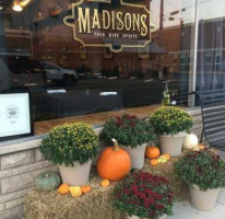 Madison's St8 Street Bistro food