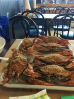 Captain Dan's Crabhouse food