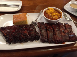 Famous Dave's -b-que food