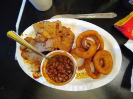 Iron Horse Bbq food