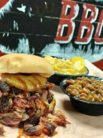 Buster's Southern Pit Bbq food