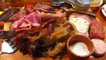 Cabane A Sucre Au Pied De Cochon food