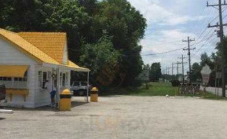 Pennsville Custard Stand outside