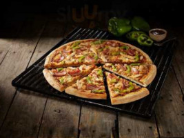 Domino's Pizza food