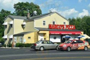 Marco's Pizza outside