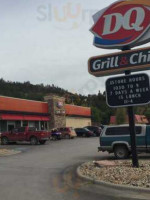 Dairy Queen Grill Chill outside