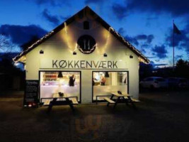 Køkkenværk inside