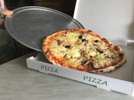 Pizzas Chez Albert « Barjac » food