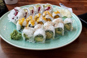 Sushi Koo food