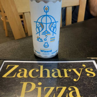 Zachary's Pizza House food