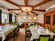 Hotel Restaurant Held food