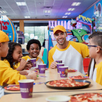 Chuck E. Cheese food