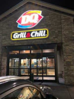 Dairy Queen Grill Chill outside