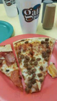 Mr Gatti's Pizza food