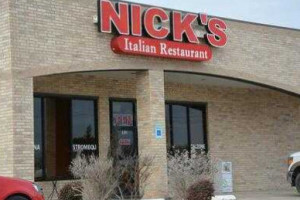 Nick's Italian outside