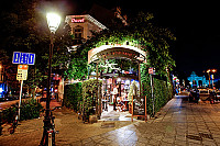 Brasserie La Terrasse outside