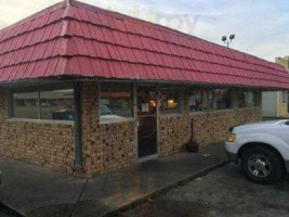 Cajun Fried Chicken Seafood outside