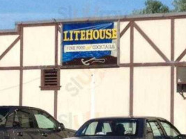 J.j. 's Litehouse outside