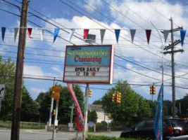 Sunshine Creamery outside