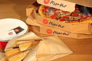 Pizza Hut food