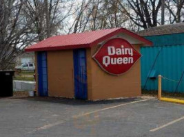 Dairy Queen Grill Chill outside