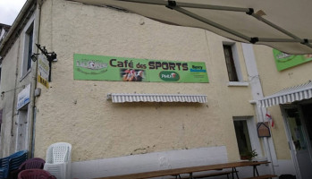 Café Des Sports outside