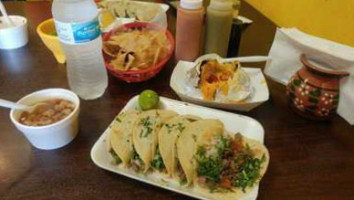 Taqueria Hidalgo food