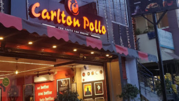 Carlton Pollo outside