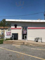 Paulsboro Diner outside