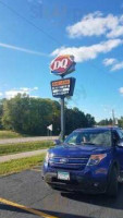 Dairy Queen Grill Chill outside