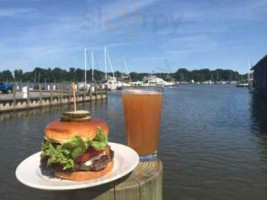 Portside Grill On Urbanna Creek food