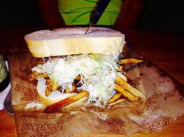 Primanti Bros. Restaurant And Bar Pleasant Hills food