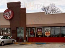 Huddle House food