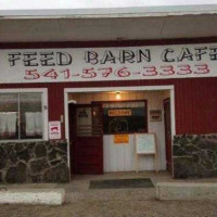 Feed Barn Pizza food