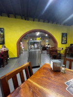 Taqueria El Paisa inside