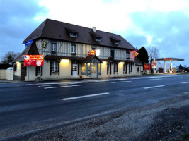 Auberge Du Relais outside