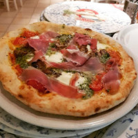 Et Pizzeria I Borgia food