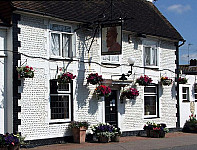 The King's Head outside