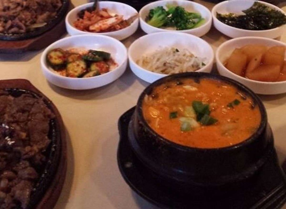 restaurant image
