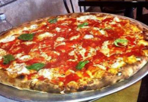 Ramo's Brick Oven Pizza food