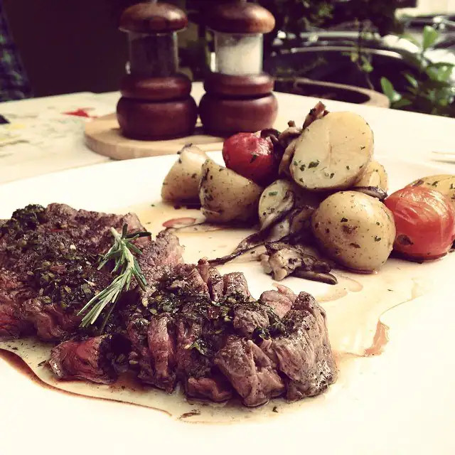 restaurant image