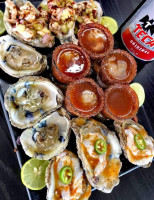 Mariscos Mar Y Tierra food