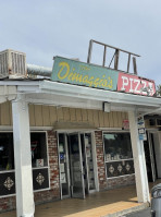 Tony Di Maggio's Pizza food