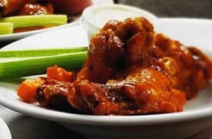 Cogburn's Big Wings food