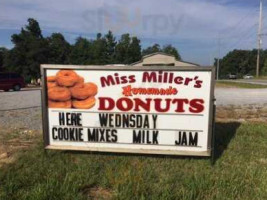 Miss Miller's Donuts outside